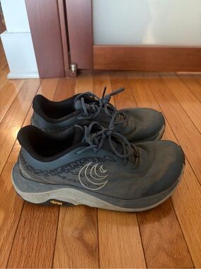 Topo Ultraventure 4 Women’s size 7.5